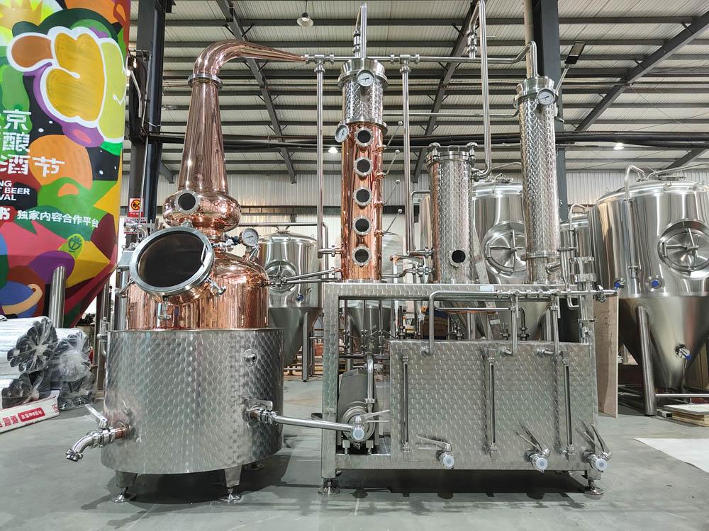 <b>300L Copper Hybrid Still</b>
